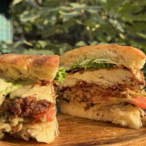 ქათმის სენდვიჩი ფოკაჩას პურში